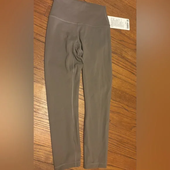 Lululemon Wunder Train HR Crop 23" NOMD Size 4 - Picture 6 of 7